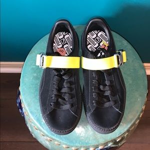 Puma lime green and black